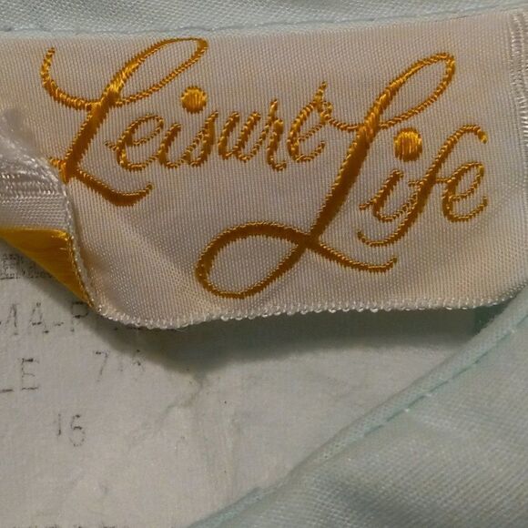 Vintage Leisure Life Short Sleeve bathrobe - Picture 2 of 7